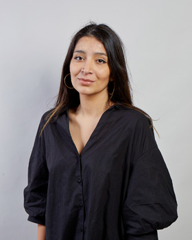 Elif Revna Ablak