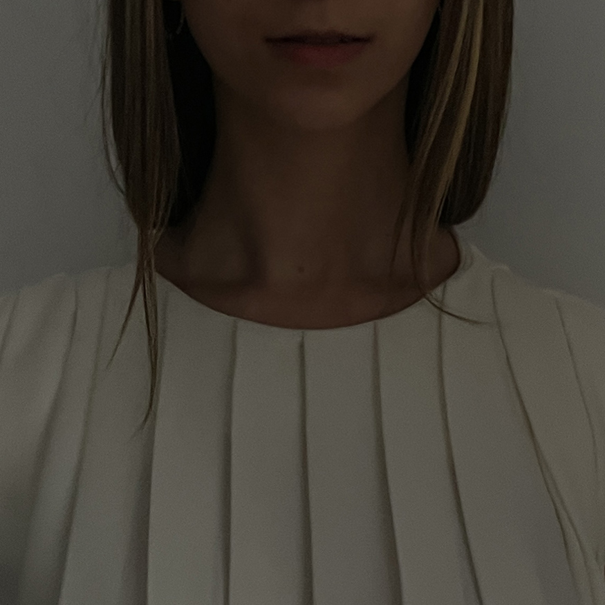 Neckline detail